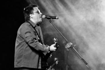 "VENDE, VENDE QUE ALGO QUEDARÁ…"